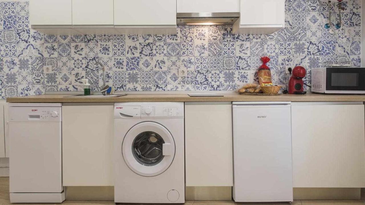 Apartamentos Dimax By Toledo Ap Exterior photo